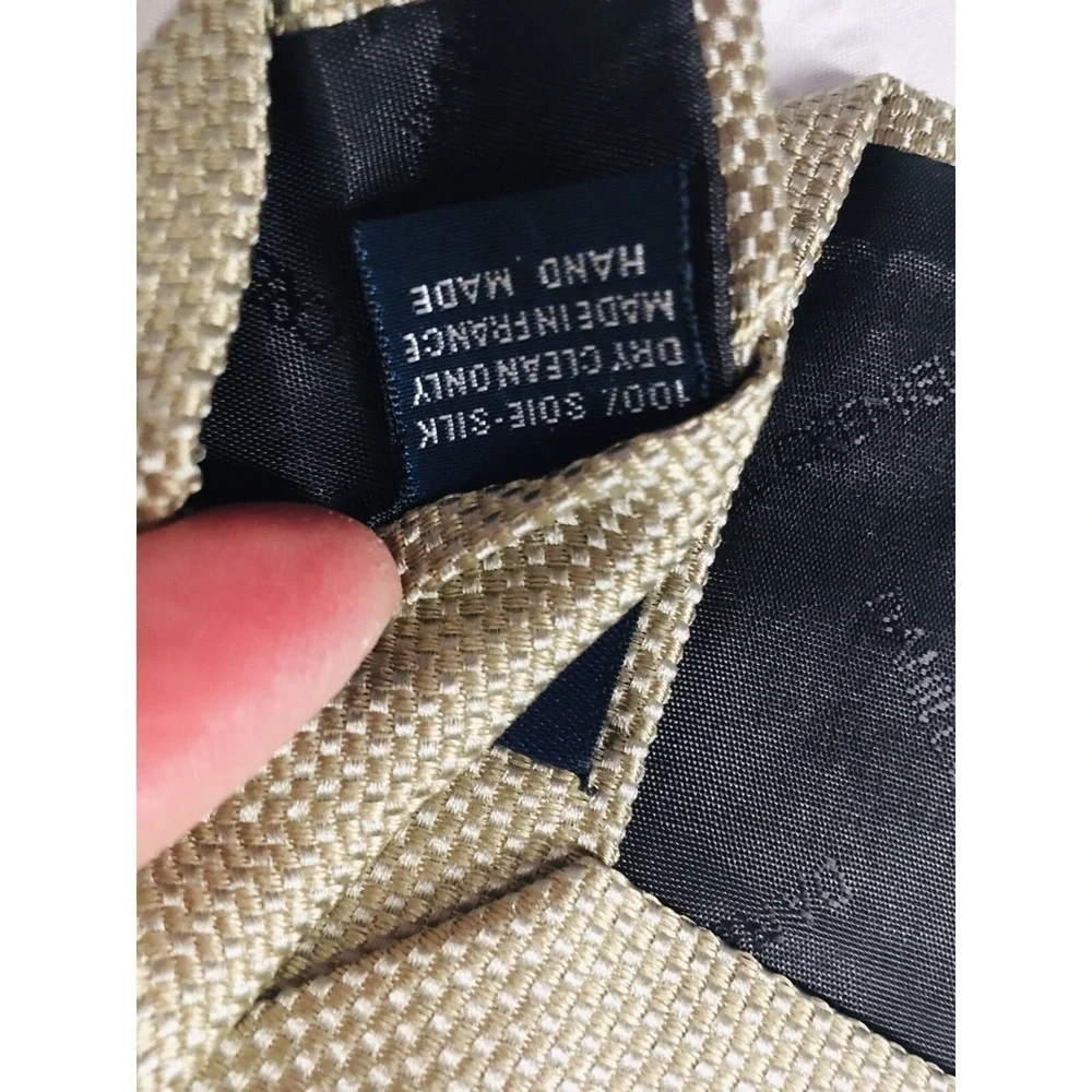 Daniel Cremieux Mens 100% Silk Necktie Executive Designer Handmade 58x4 Inch Tie